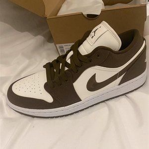 Air Jordan 1 Low Se - Olive - image 1